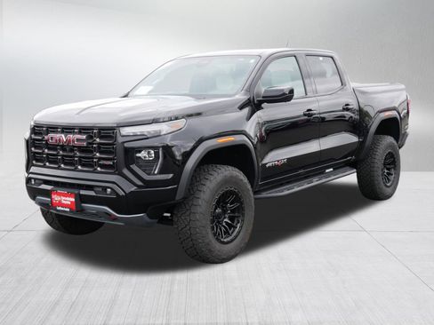 Used 2024 GMC Canyon AT4X AWD/4WD image 3
