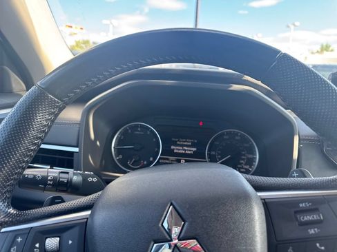 Used 2022 Mitsubishi Outlander SE FWD image 19