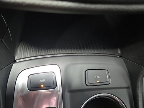 Used 2024 Chevrolet Equinox LT image 18