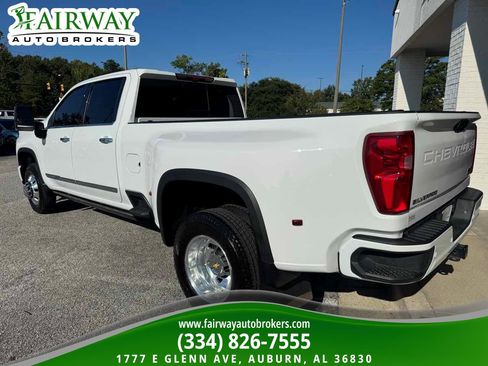 Used 2025 Chevrolet Silverado 3500 High Country w/ High Country Premium Package AWD/4WD image 8