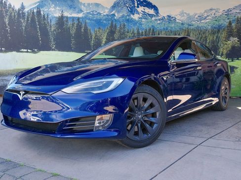 Used 2018 Tesla Model S 75D image 1