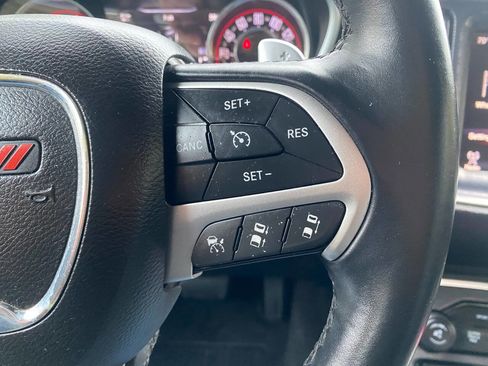 Used 2016 Dodge Challenger SXT Plus image 27