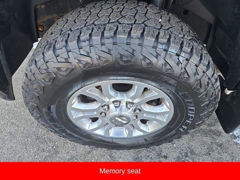 Used 2018 RAM 2500 Laramie w/ Convenience Group image 11