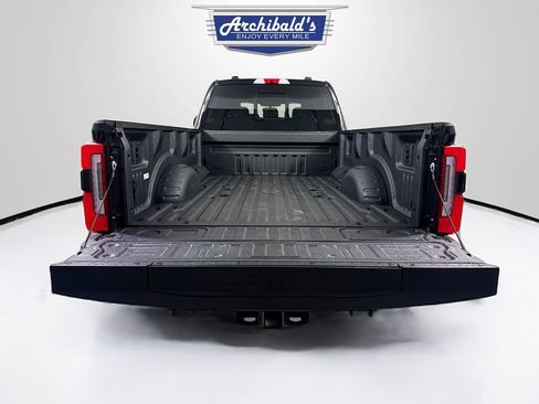 Used 2025 Ford F450 Platinum w/ FX4 Off-Road Package AWD/4WD image 24