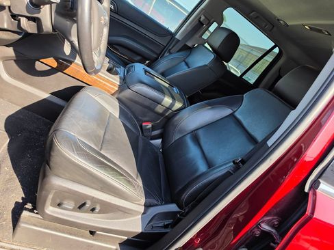 Used 2019 Chevrolet Tahoe LT w/ Max Trailering Package AWD/4WD image 6