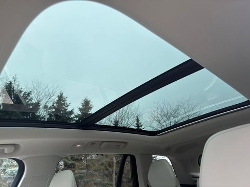 Used 2023 Volvo XC90 T8 Ultimate w/ Protection Package Premier image 19