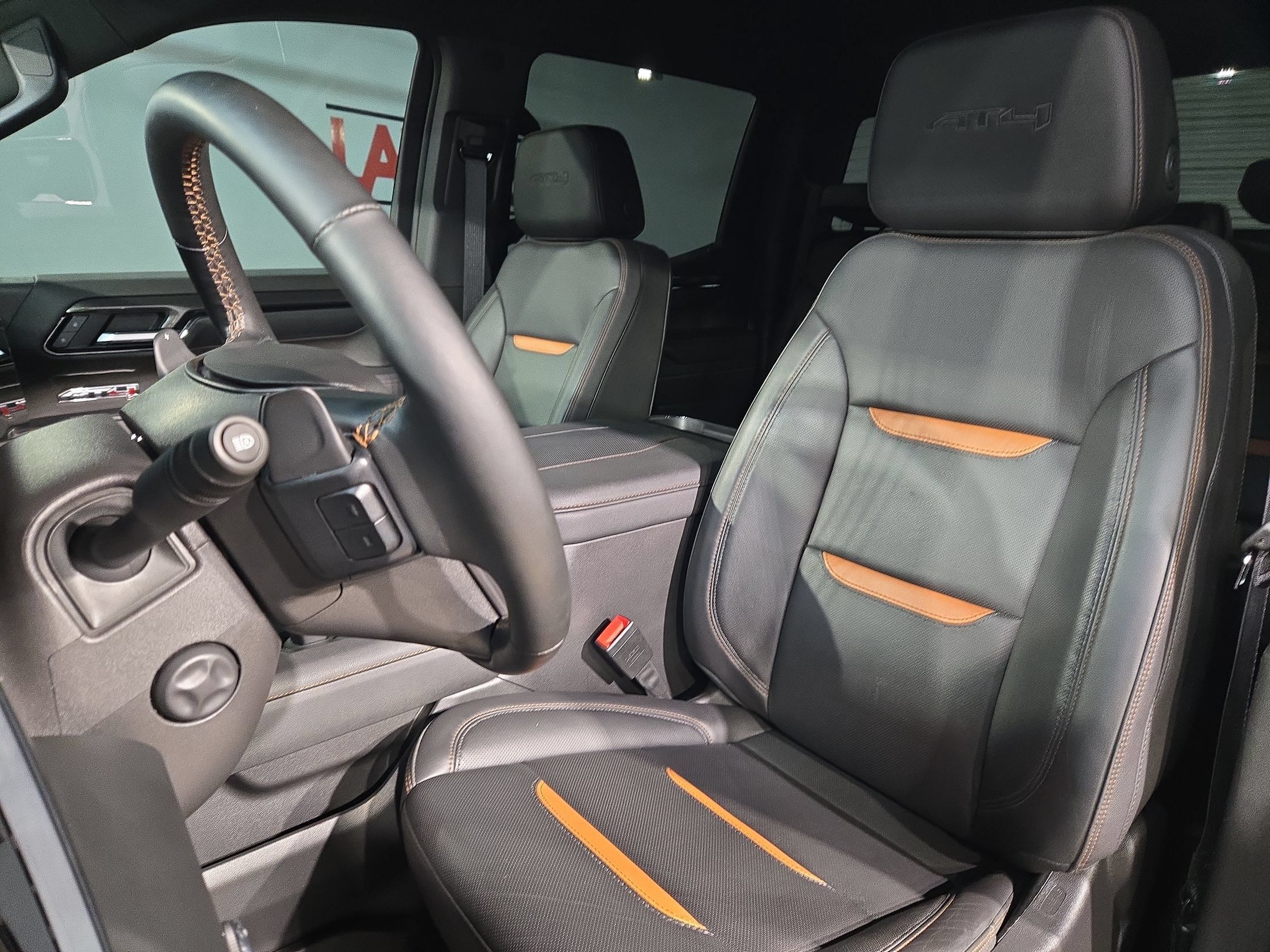 Used 2025 GMC Sierra 1500 AT4 AWD/4WD image 24