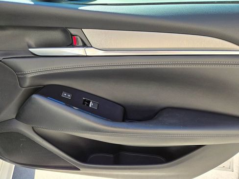 Used 2021 MAZDA MAZDA6 Touring image 22