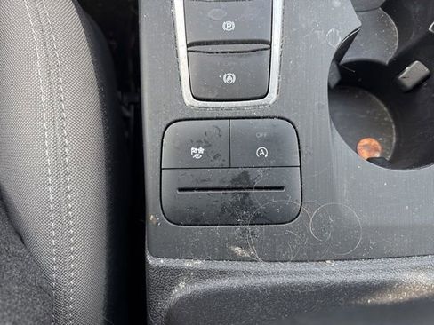 Used 2021 Ford Escape S image 24