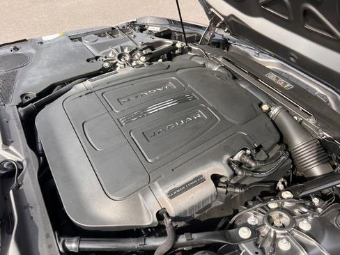 Used 2019 Jaguar F-TYPE Convertible RWD image 30
