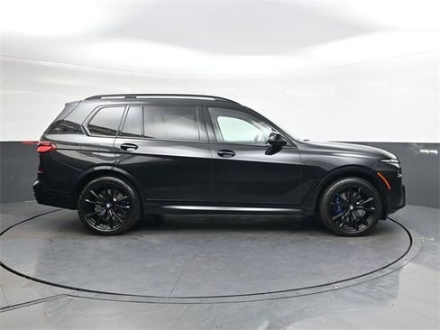 Used 2024 BMW X7 M60i w/ Executive Package image 3