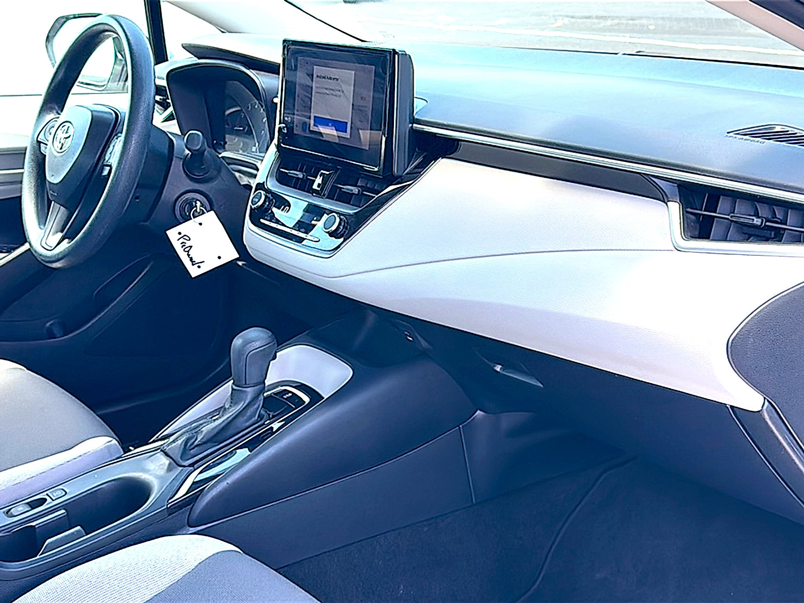 Used 2024 Toyota Corolla LE FWD image 21