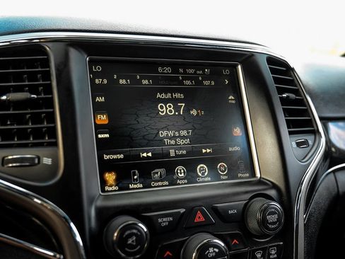 Used 2017 Jeep Grand Cherokee Trailhawk w/ Trailhawk Luxury Group AWD/4WD image 39