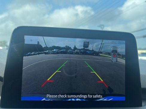 Used 2022 Ford Escape Titanium image 5