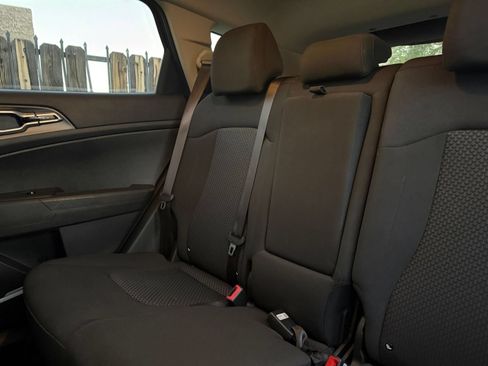 Used 2026 Kia Sportage LX FWD image 39