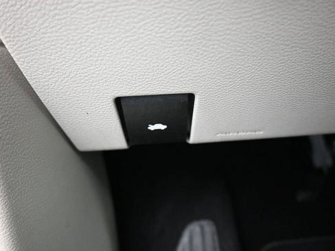 Used 2020 Chrysler Pacifica Limited w/ Advanced Safetytec Group image 34