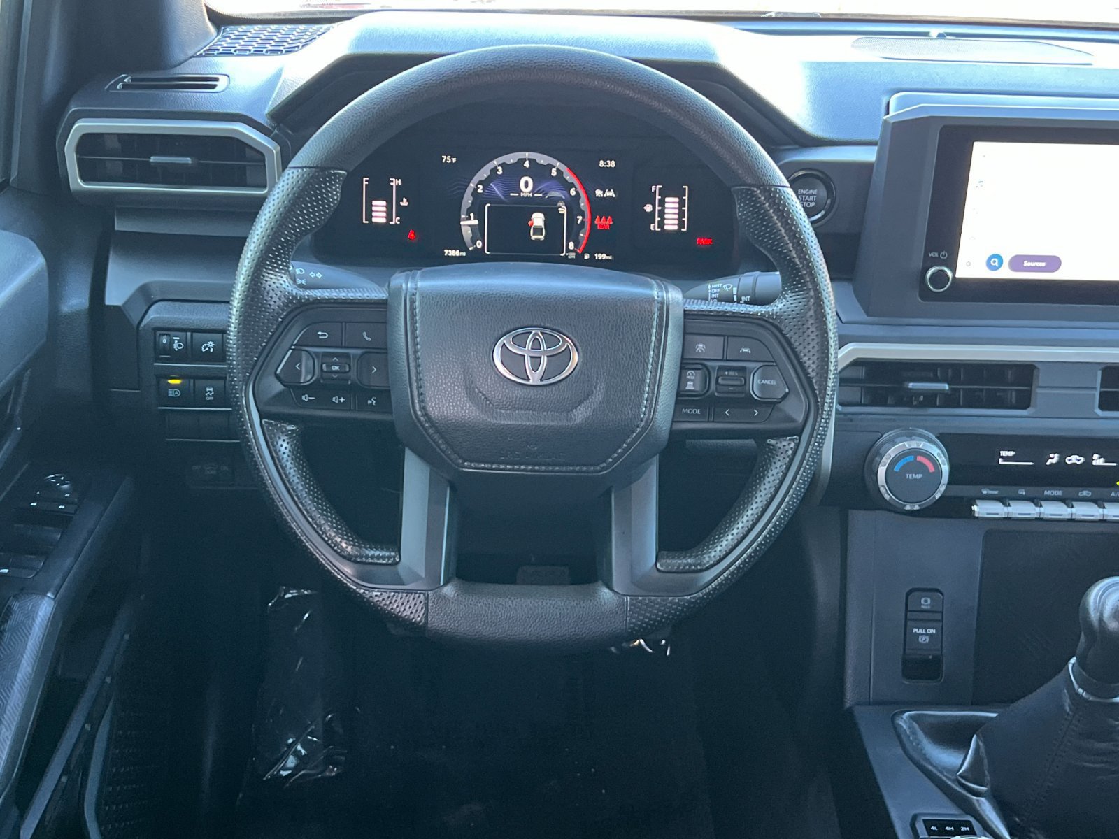 Used 2025 Toyota Tacoma SR AWD/4WD image 13
