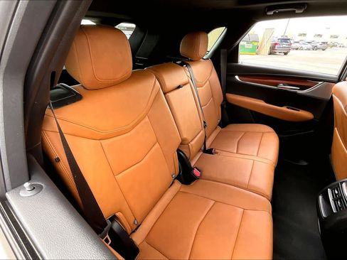 Used 2023 Cadillac XT5 Premium Luxury w/ Technology Package FWD image 19