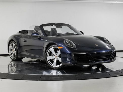 Used 2017 Porsche 911 Carrera 4 image 8