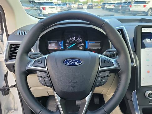 Certified 2023 Ford Edge Titanium AWD/4WD image 22