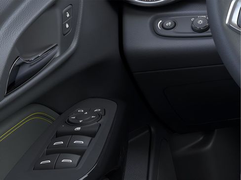New 2026 Chevrolet Trax ACTIV w/ Sunroof Package FWD image 16