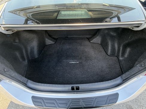 Used 2018 Toyota Corolla LE w/ Carpet Mat Package (TMS) FWD image 22