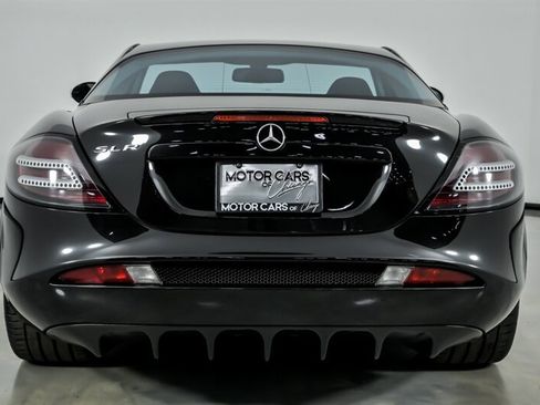 Used 2005 Mercedes-Benz SLR image 11