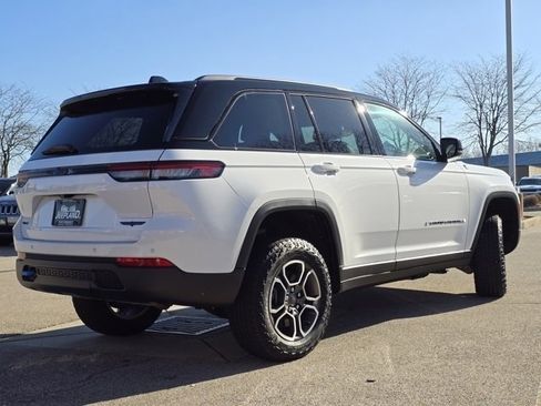Used 2022 Jeep Grand Cherokee Trailhawk image 38