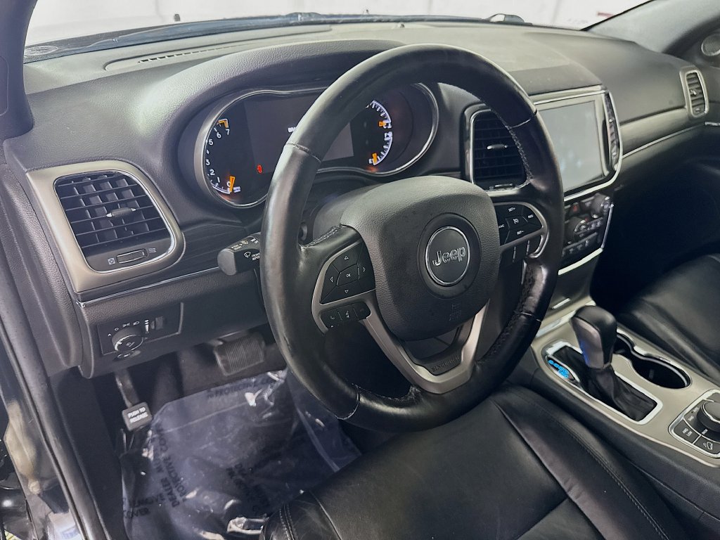 Used 2021 Jeep Grand Cherokee Limited AWD/4WD image 18