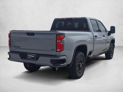 Used 2024 Chevrolet Silverado 2500 LTZ w/ LTZ Plus Package AWD/4WD image 5