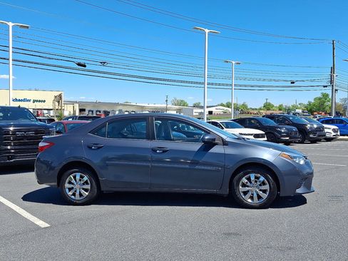 Used 2015 Toyota Corolla LE w/ Body Protection Package #1 FWD image 7