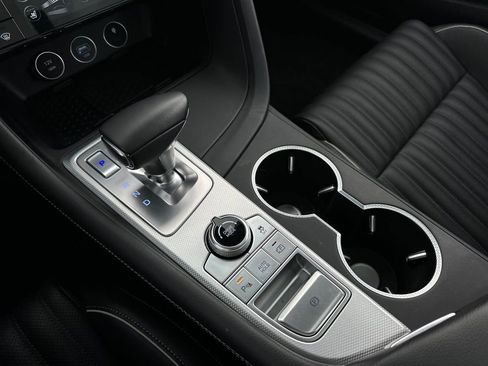 Used 2026 Genesis G70 2.5T Prestige image 21