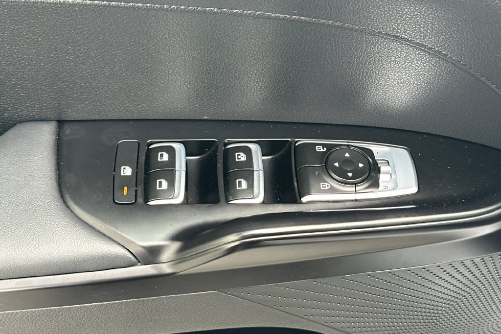 Used 2024 Kia K5 LXS FWD image 12
