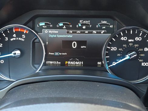 Used 2017 Ford F350 Platinum w/ Platinum Ultimate Package AWD/4WD image 24
