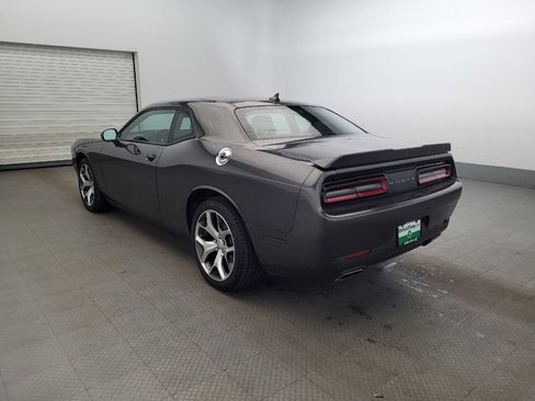 Used 2015 Dodge Challenger SXT Plus image 3