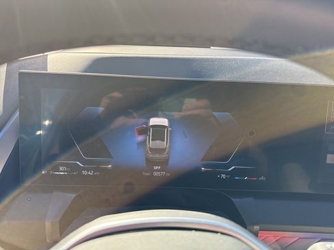 Used 2026 BMW X3 xDrive30 w/ Premium Package image 22