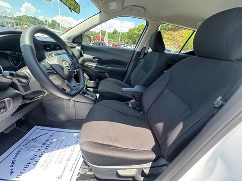 New 2025 Nissan Kicks Play S FWD image 14