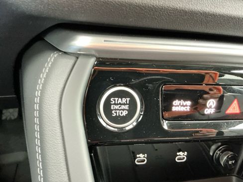 New 2025 Audi Q5 Premium Plus image 19