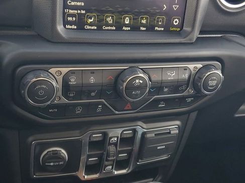 Used 2022 Jeep Gladiator Overland w/ Popular Equipment Package image 29