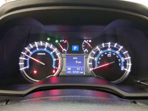 Used 2019 Toyota 4Runner Limited image 17