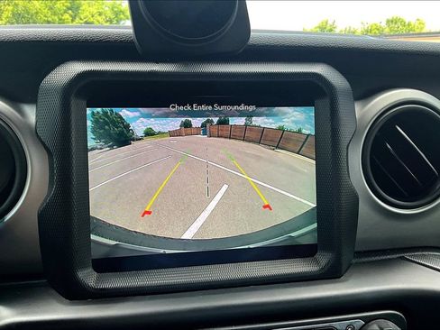 Used 2021 Jeep Wrangler Unlimited Sport AWD/4WD image 23