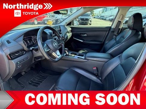 Used 2023 Nissan Sentra SR w/ SR Premium Package FWD image 5