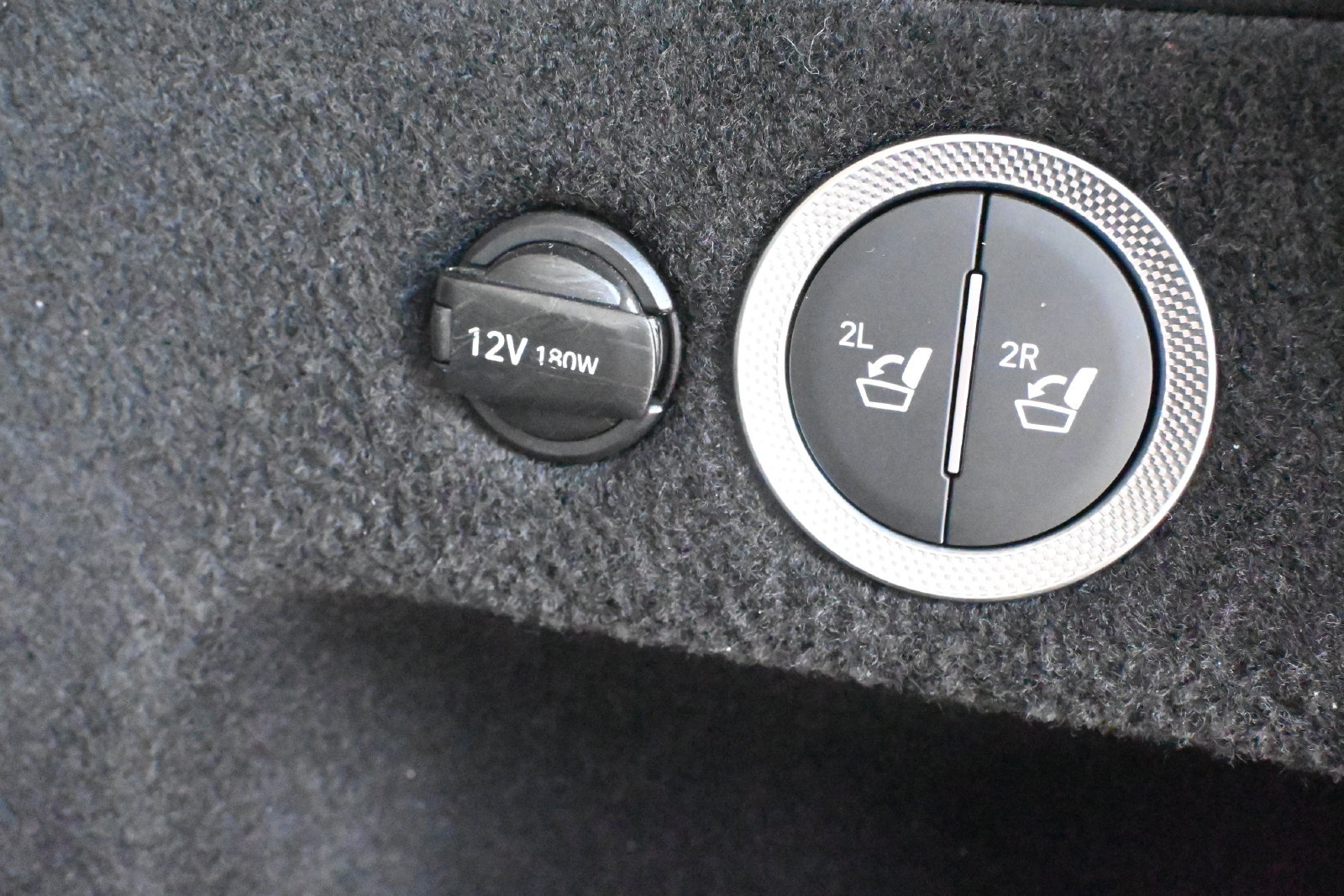 Used 2025 Genesis GV80 2.5T Standard AWD/4WD image 26