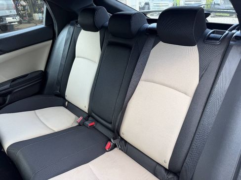 Used 2017 Honda Civic EX image 8