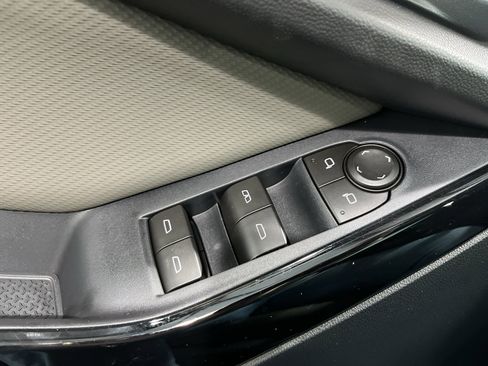 New 2026 Chevrolet Equinox LT FWD image 28