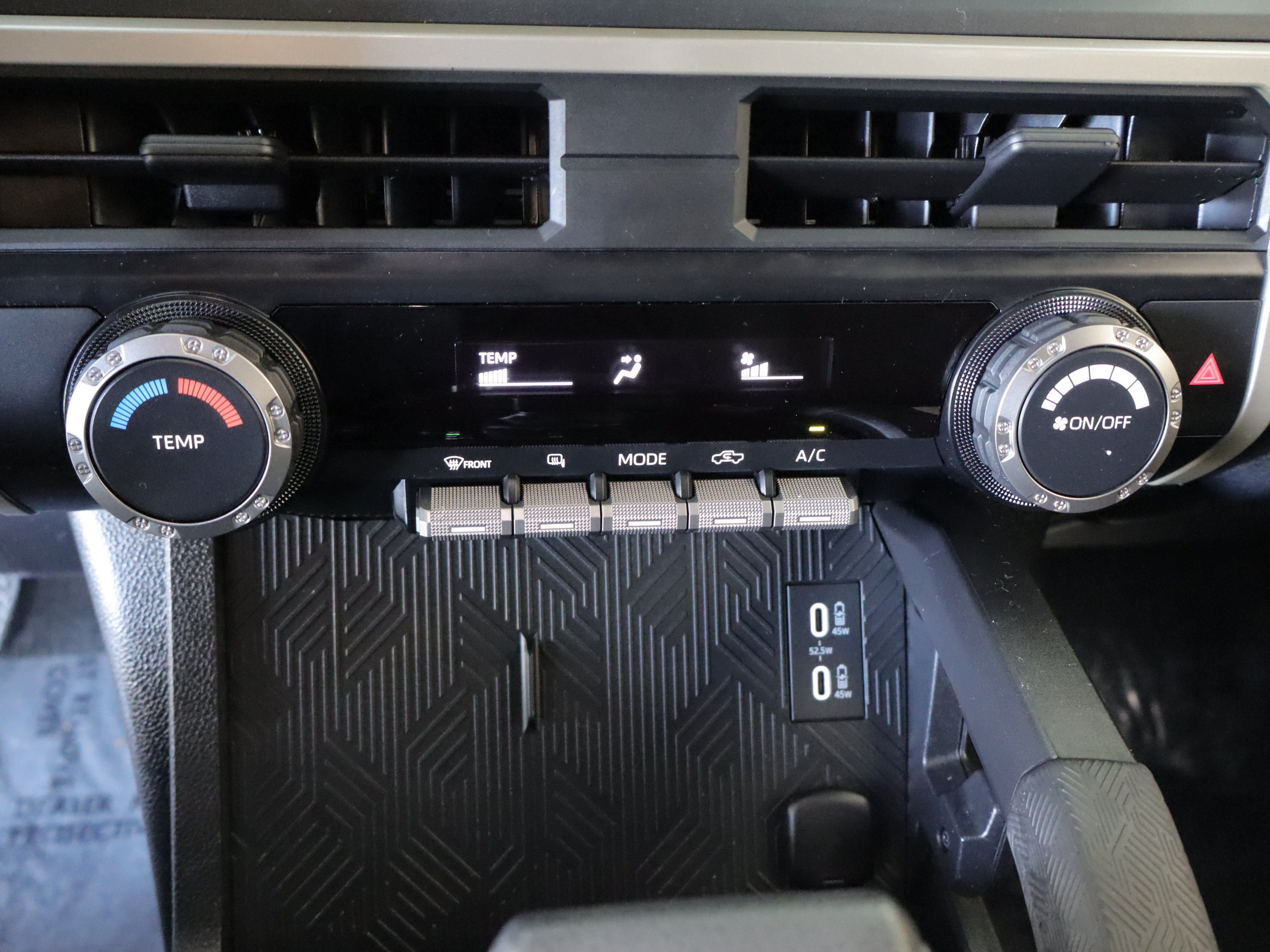 Used 2024 Toyota Tacoma SR RWD image 18