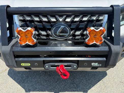 Used 2021 Lexus GX 460 Premium w/ Premium Package AWD/4WD image 9