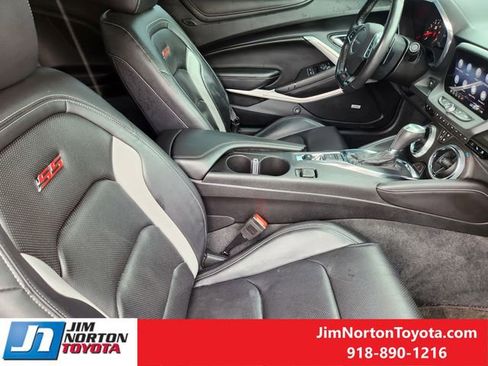 Used 2019 Chevrolet Camaro SS RWD image 14
