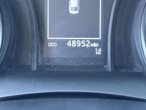 Used 2024 Toyota Camry SE image 30