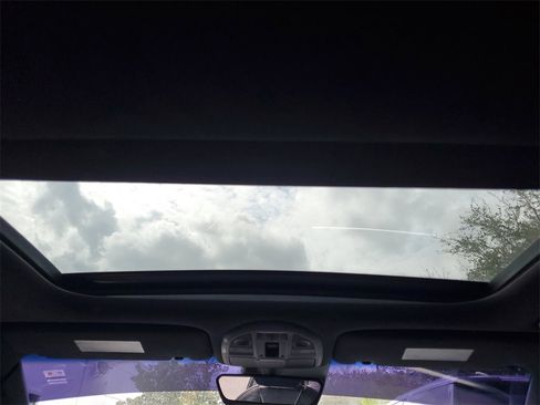 Used 2019 Genesis G70 3.3T Advanced w/ Sport Package image 14